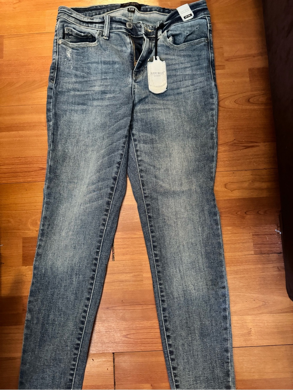 Judy Blue Medium Wash Women’s Skinny Jeans - Picture 1 of 3